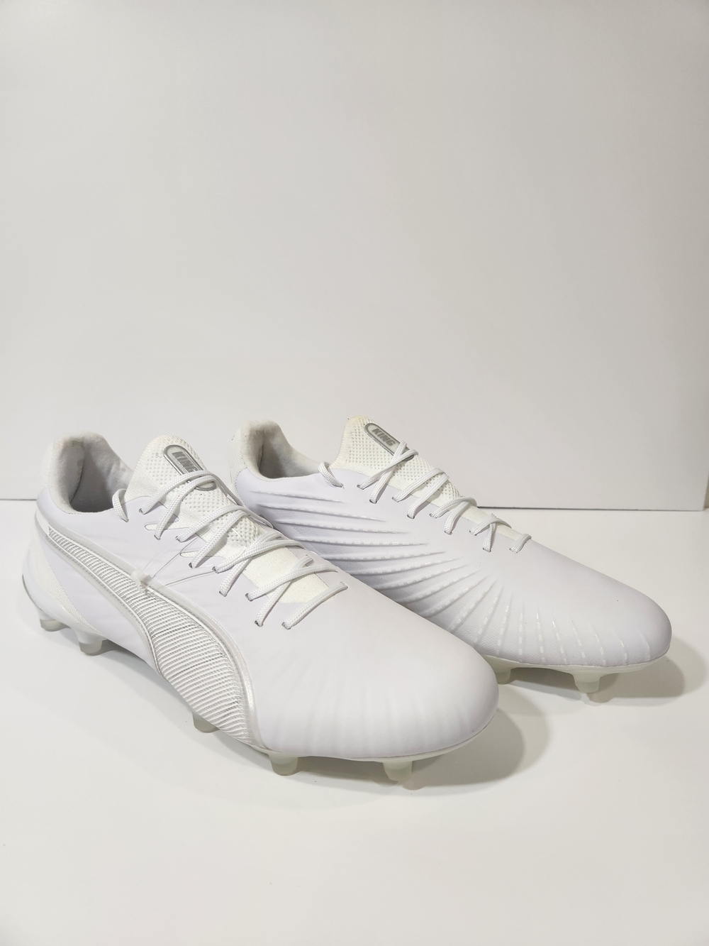 Puma King Ultimate Soccer Mens White Cleat US M9